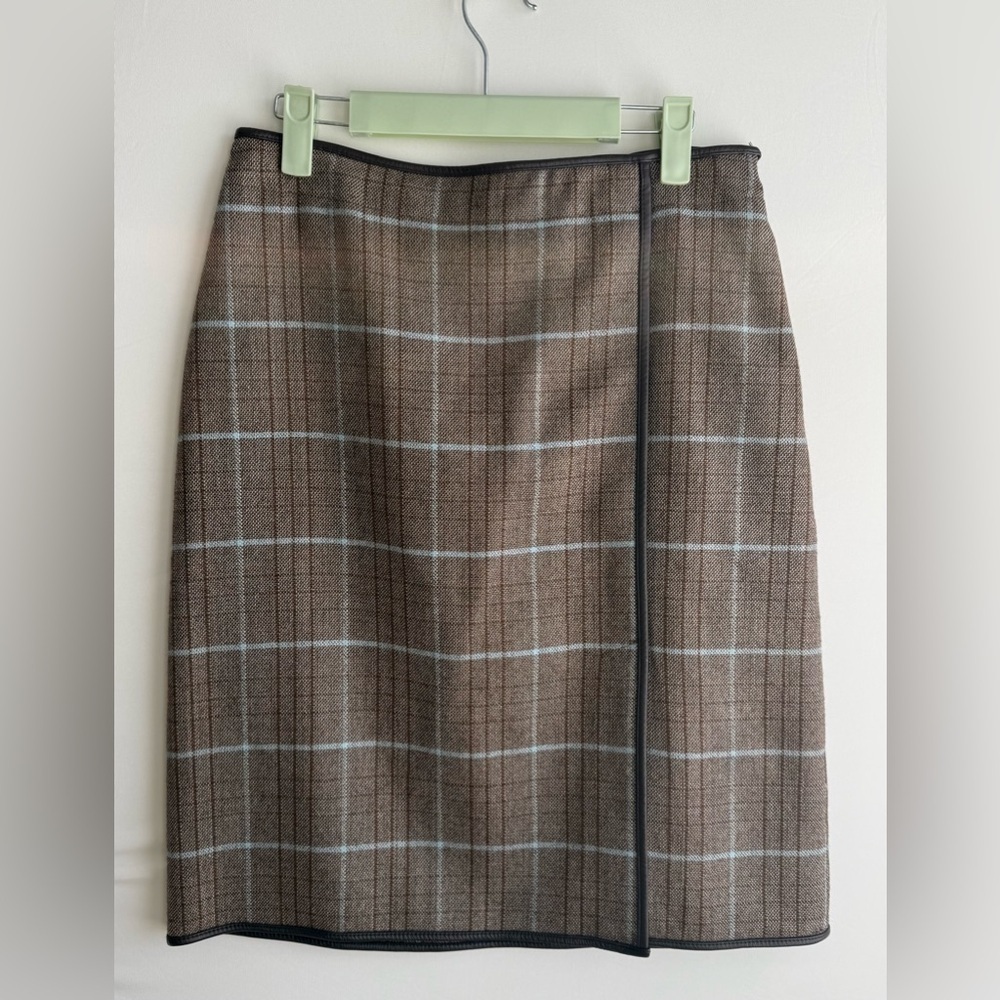 Banana Republic Wool  skirt • Women’s size 6